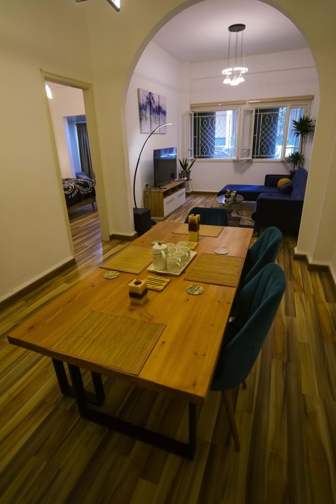 Apartment Charm Vintage Achrafieh With Garden Pizza Oven Bbq Hottub Beirut