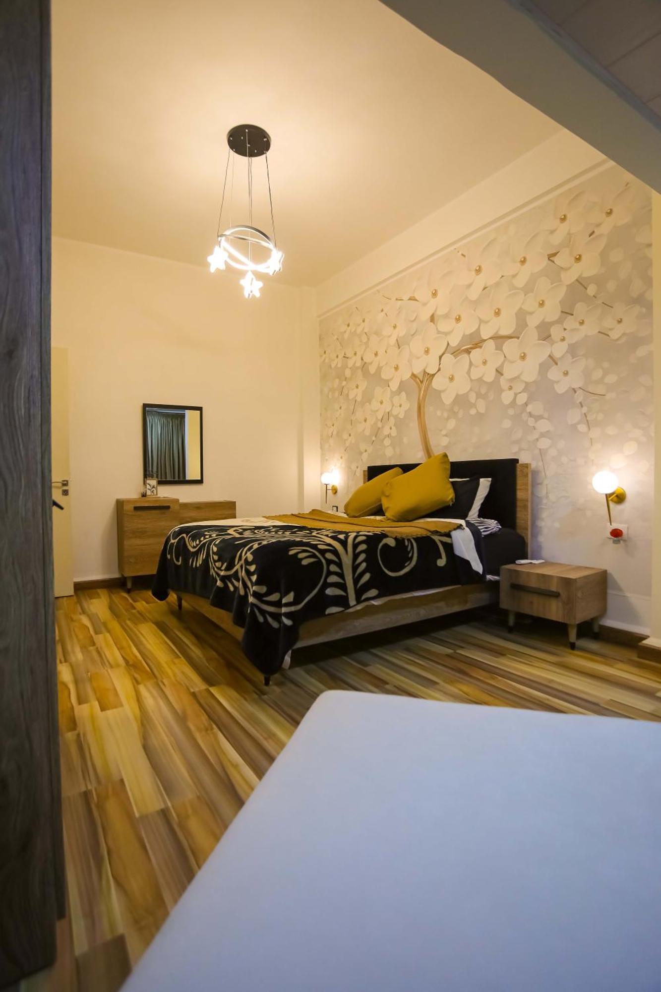 Apartment Charm Vintage Achrafieh With Garden Pizza Oven Bbq Hottub *