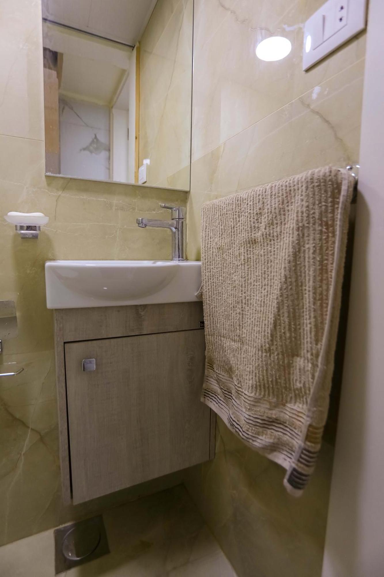 Charm Vintage Achrafieh With Garden Pizza Oven Bbq Hottub Apartment *