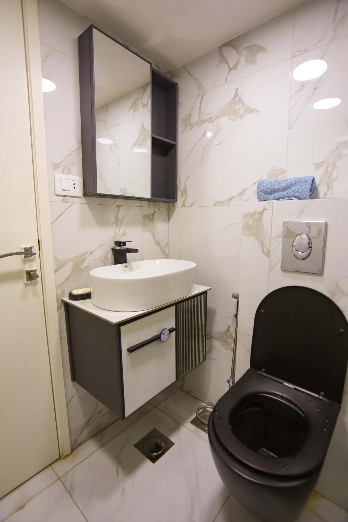 Apartment Charm Vintage Achrafieh With Garden Pizza Oven Bbq Hottub *
