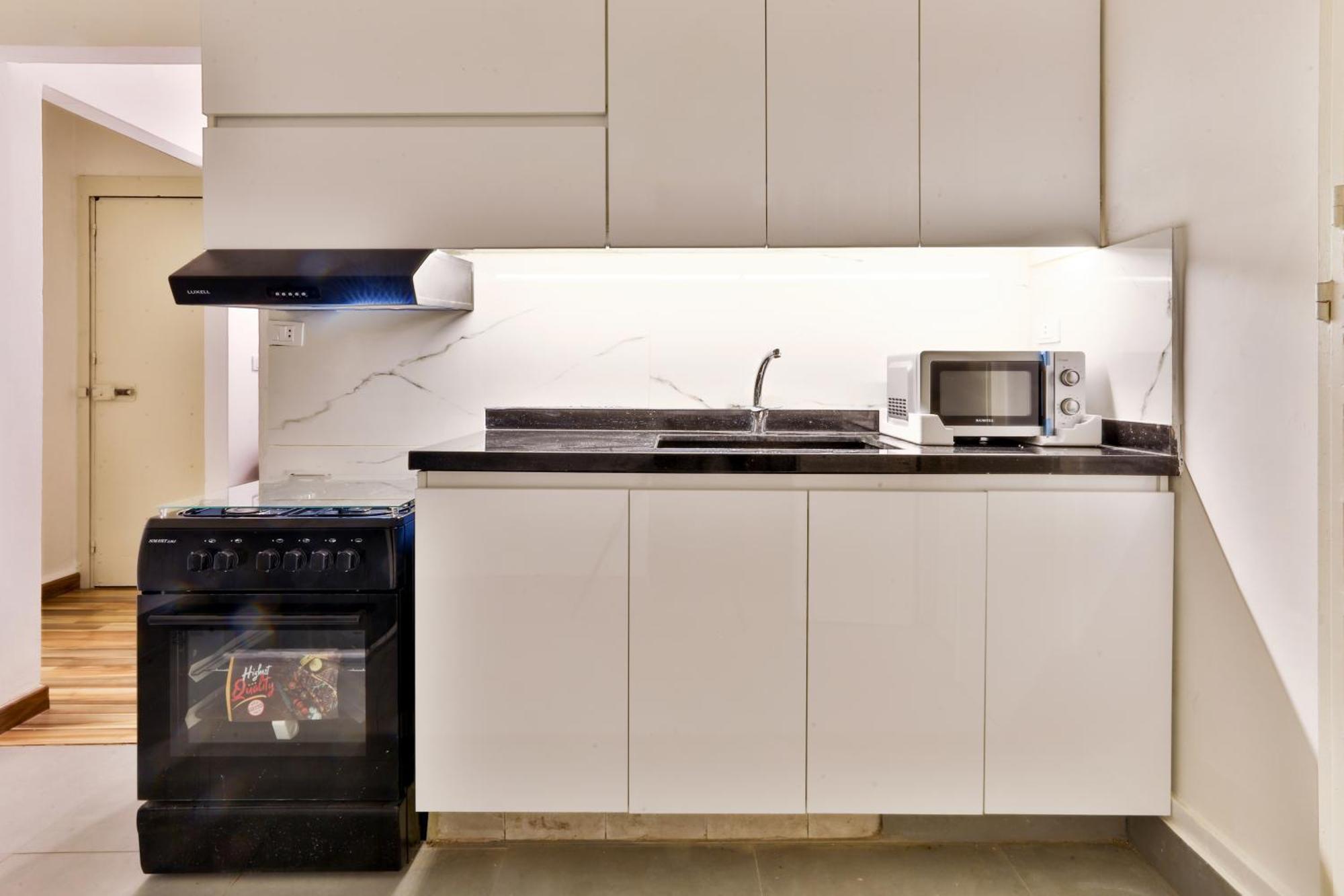 Charm Vintage Achrafieh With Garden Pizza Oven Bbq Hottub Apartment Beirut